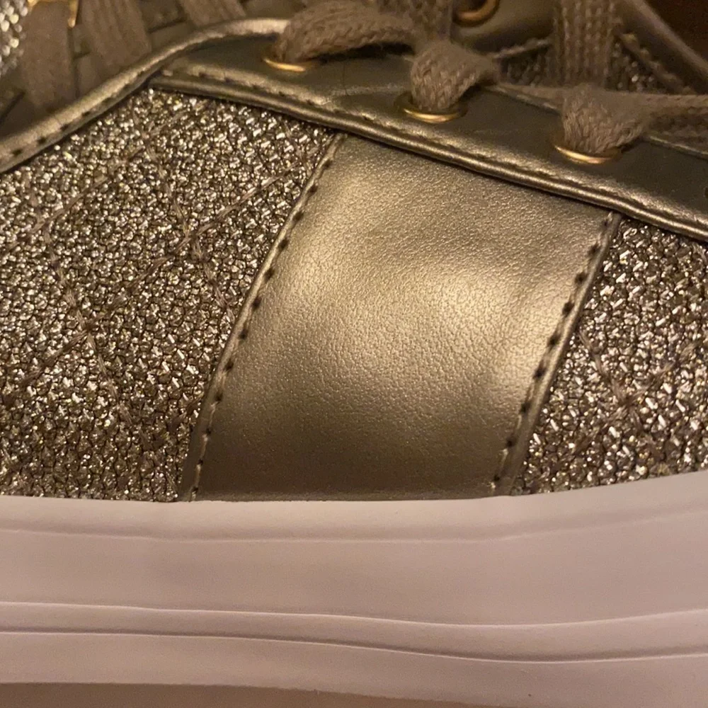 G BY GUESS LACE UP GOLD QUILTED SNEAKERS GGBACKERS3 Metallic ⭐️⭐️⭐️⭐️⭐️